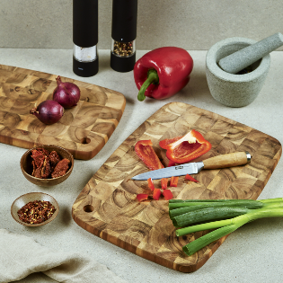 Carving board, acacia
