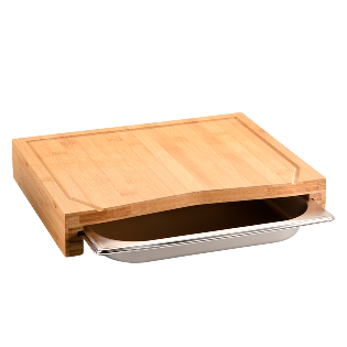 Chopping board with drip tray