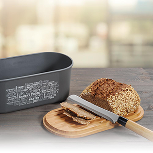 Bread box with bamboo top